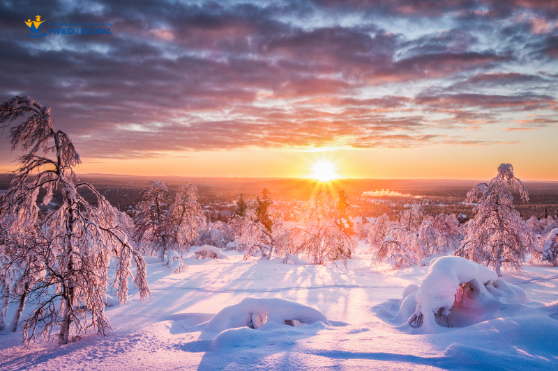 Lapland Kham Pha Que Huong Cua Ong Gia Noel 2