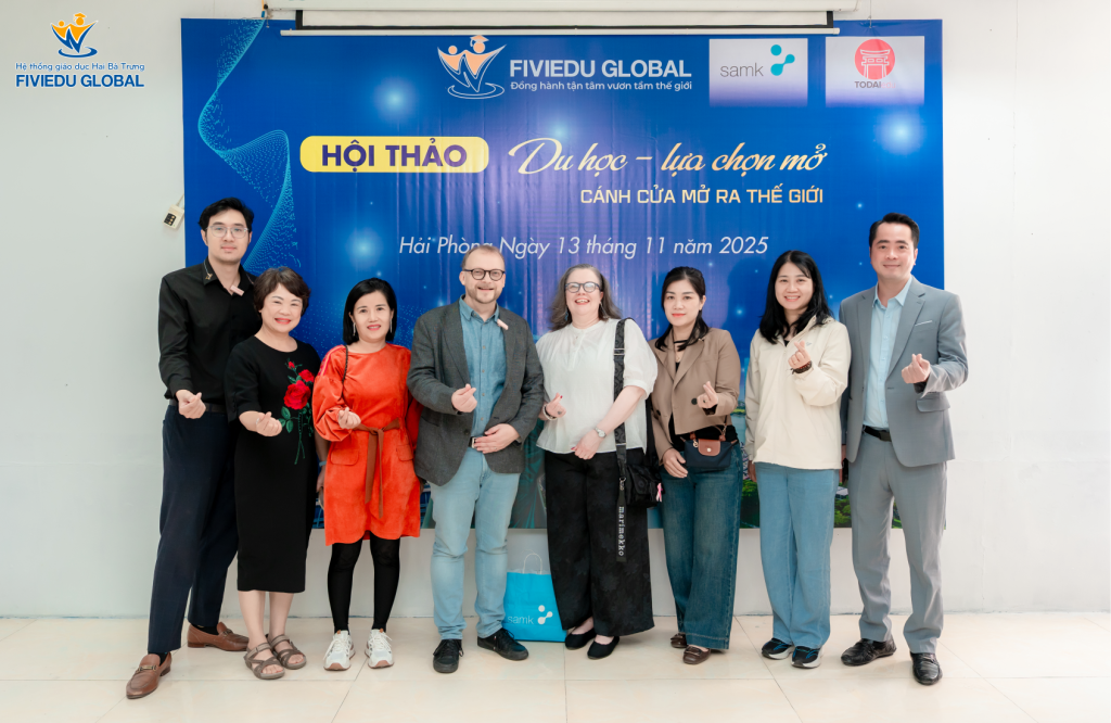 Hội thảo "DU HỌC - LỰA CHỌN MỞ: Cánh cửa mở ra thế giới" ngày 13.11.2025 2 hoi thao 13.11 01