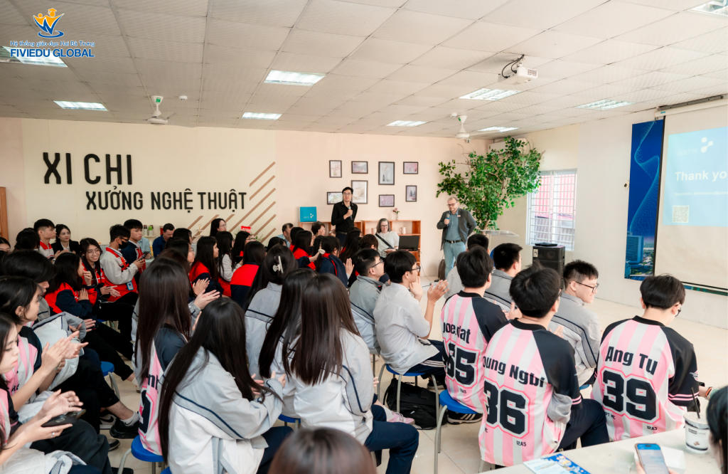 Hội thảo "DU HỌC - LỰA CHỌN MỞ: Cánh cửa mở ra thế giới" ngày 13.11.2025 9 hoi thao 13.11 02