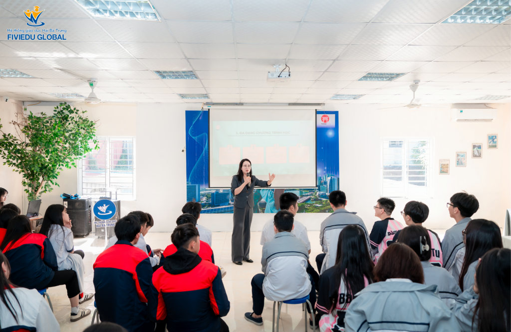 Hội thảo "DU HỌC - LỰA CHỌN MỞ: Cánh cửa mở ra thế giới" ngày 13.11.2025 12 hoi thao 13.11 10